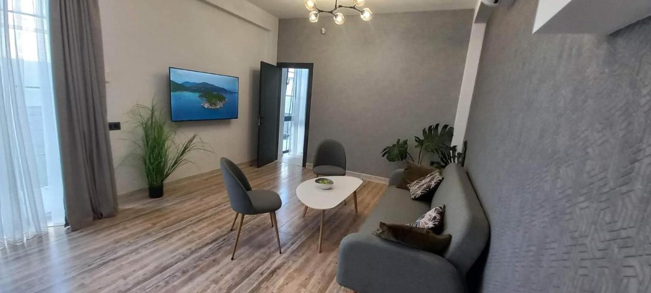 Grey House Apart otel Zovuni Dış mekan fotoğraf